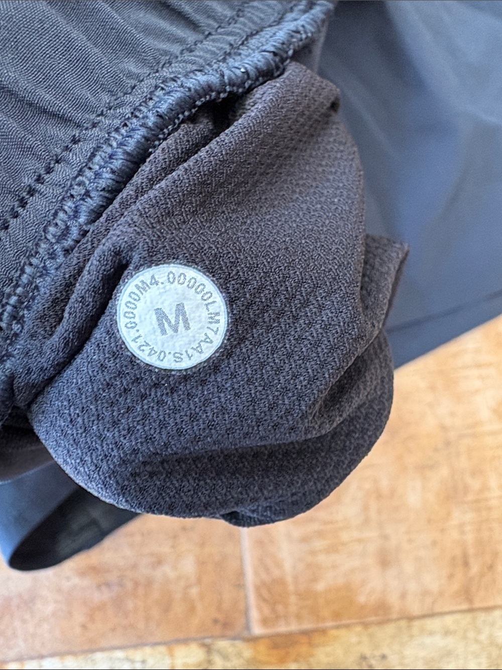 Lululemon Men’s Navy Athletic Shorts size M - Picture 3 of 8